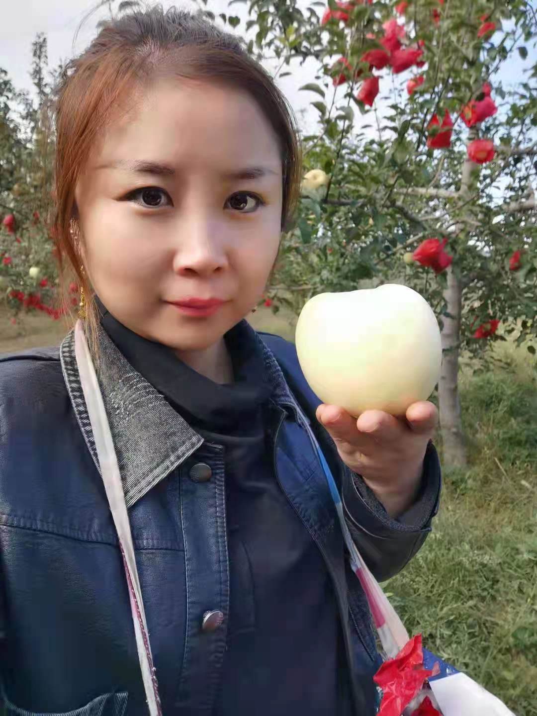 2张瑜.jpg